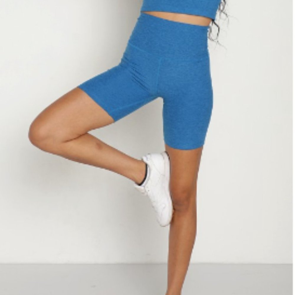 NWT Beyond Yoga Spacedye High Waisted Biker Shorts - Blue Small
